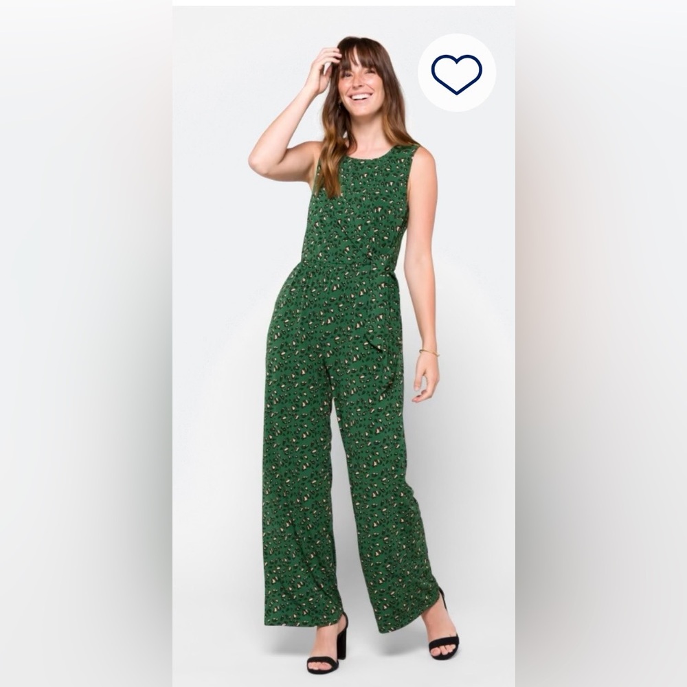Kaileigh Green Patterned Jumpsuit size medium